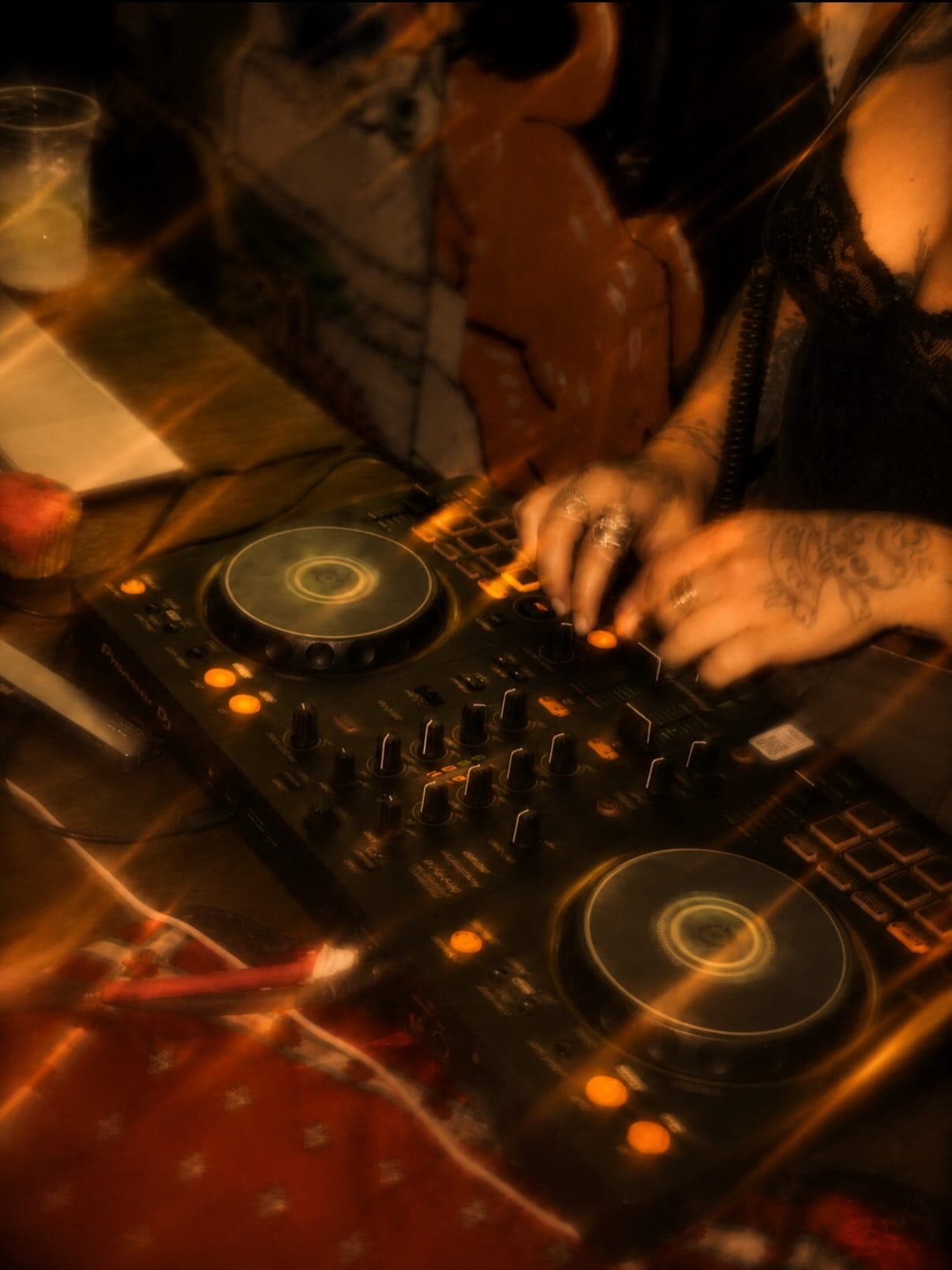 Afiche de Viernes de DJ